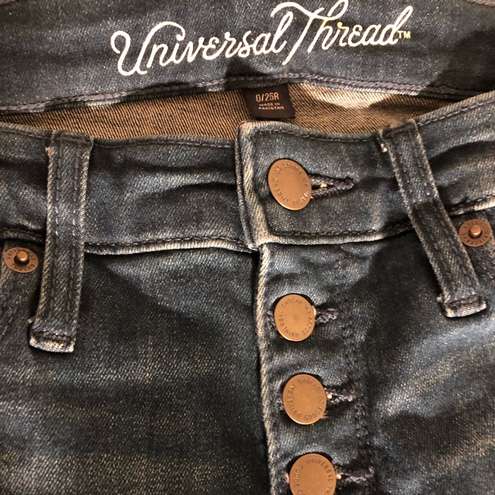 Universal Thread High Rise Skinny (Size 0/25). - Picture 2 of 3